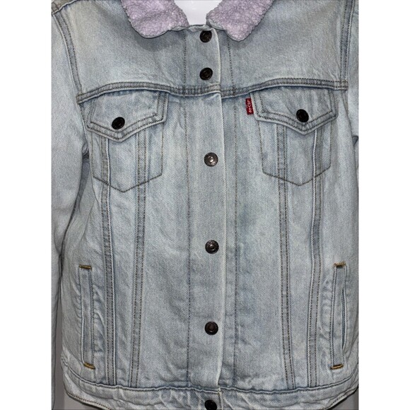 LEVI'S Women's Jean Jacket  Lavender Light Wash Size Medium - Picture 4 of 16